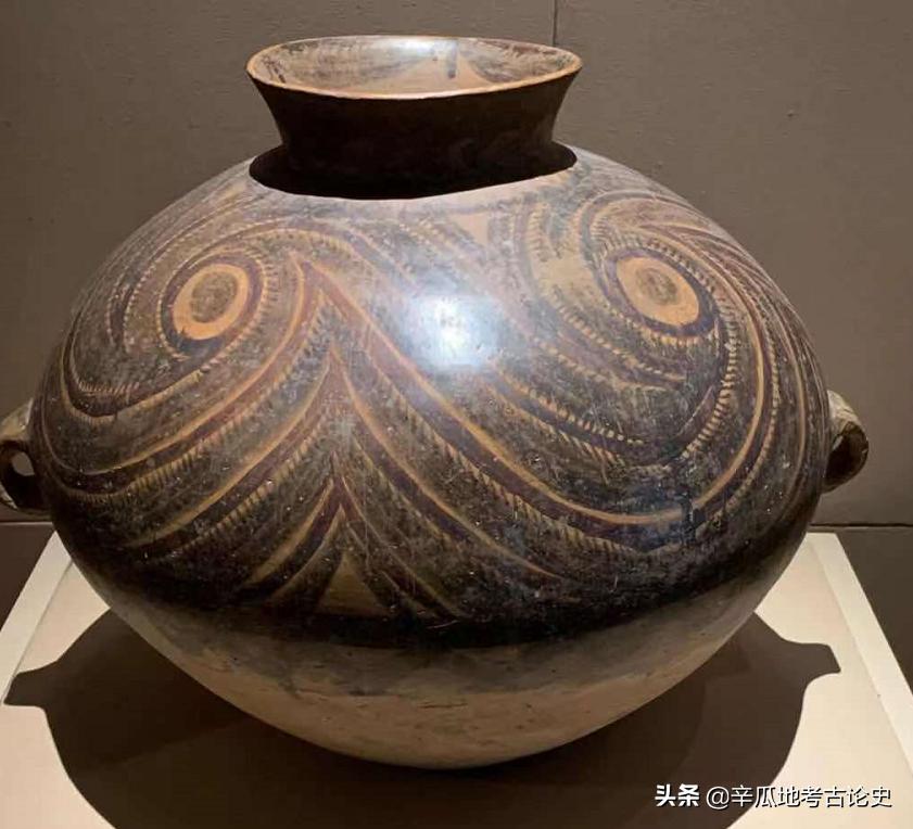 彩陶之乡：甘肃彩陶之变化莫测的几何纹