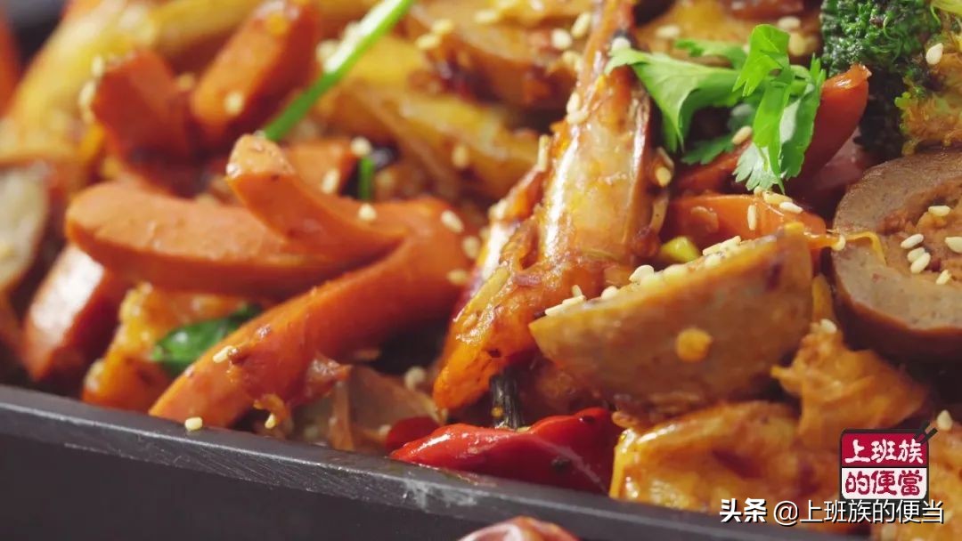 麻辣香锅饭店的做法教程,饭店麻辣香锅制作方法的视频