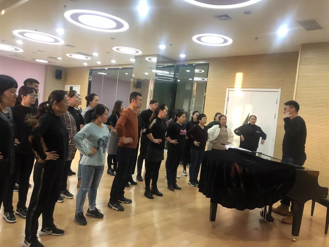 声乐成人班,成人声乐进修班