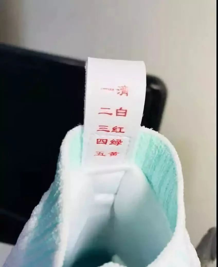 抢不到球鞋试试自己定制一双球鞋,owxnike联名新配色首曝