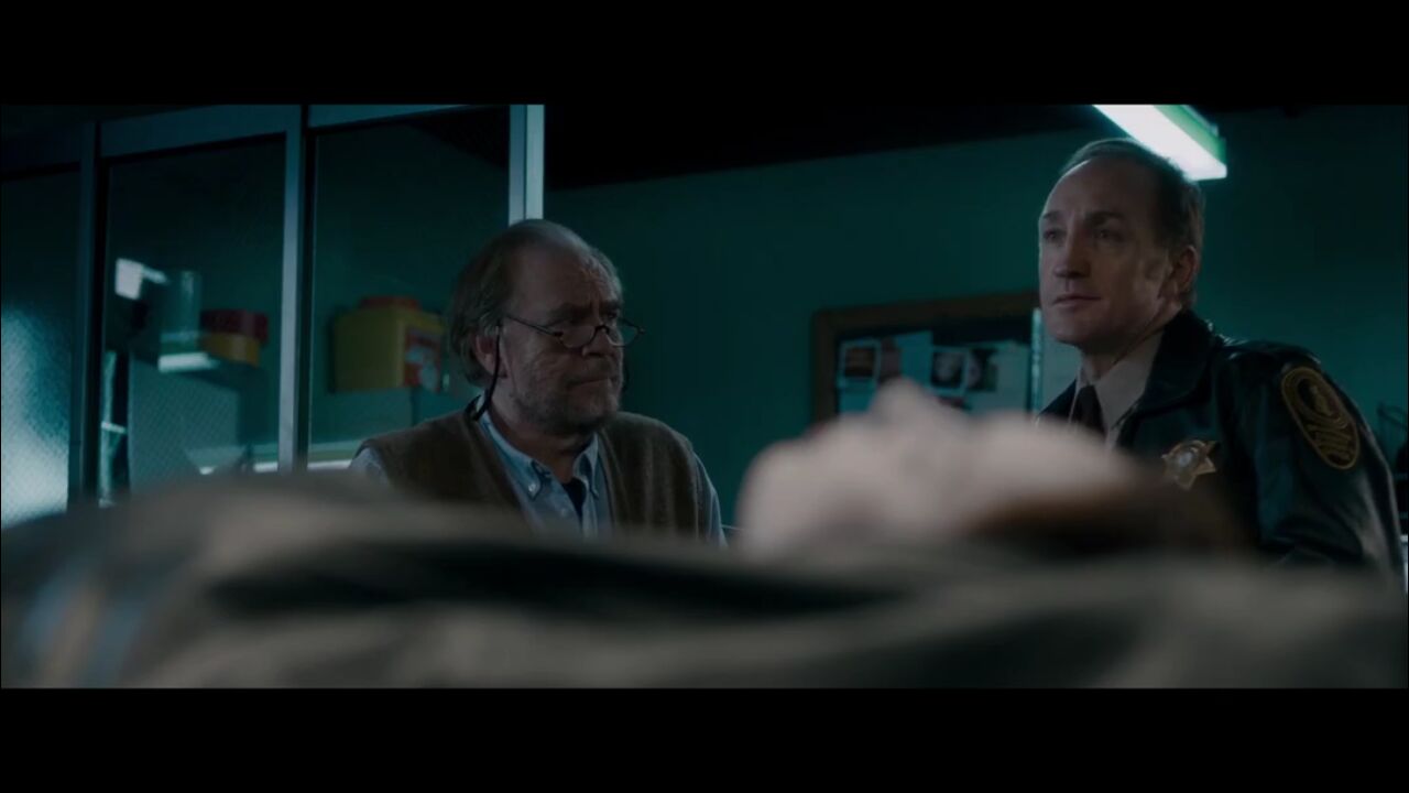 女主角竟是绝色女尸?含爱情、亲情的精彩惊悚片——《无名女尸》