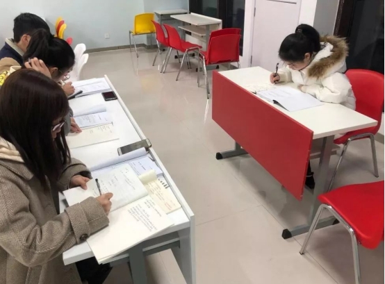 公务员面试培训几万块有必要吗,公务员报大几万的班有必要么