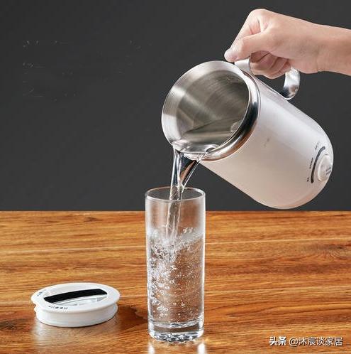 夫妻俩日常生活必备品,家里给女性准备什么家具