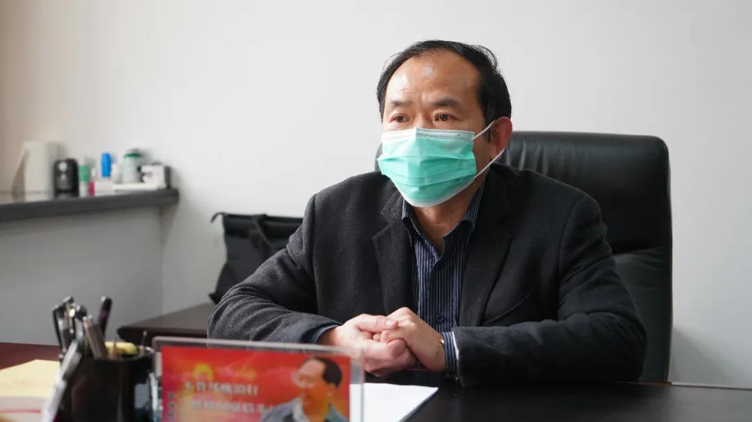 党员干部在疫情中展现的担当,党员先锋模范作用及履职尽责情况