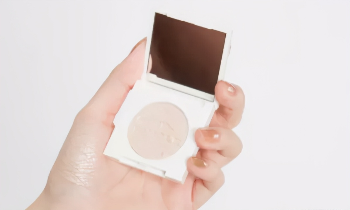 平价但超级好用的化妆品,好用又平价的全套化妆品推荐