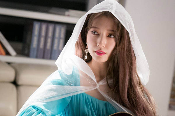 朴信惠短发造型曝光,继承者朴信惠短发图片