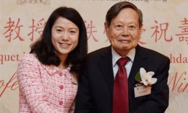 杨振宁与翁帆关系好吗,杨振宁为啥会爱上翁帆
