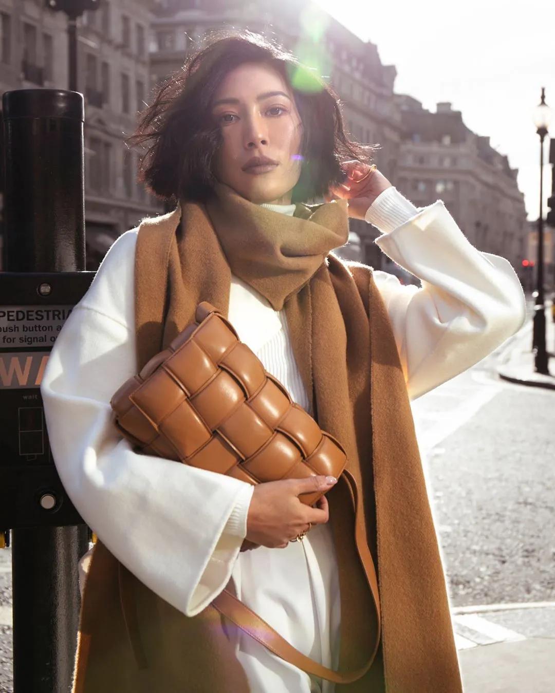 外形被嘲土气是个时尚绝缘体,被嘲笑又黑又丑韩国女星