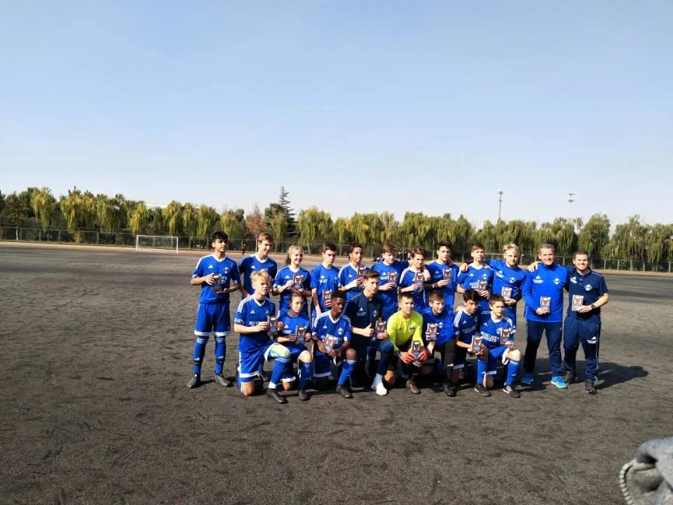 世界球队和中国足球,02年中国足球和现在的中国足球