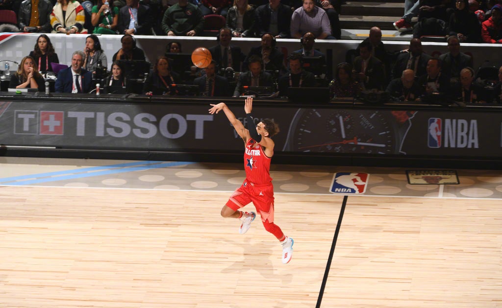 詹姆斯全明星现场绝杀球迷视角,詹姆斯全场31投19中