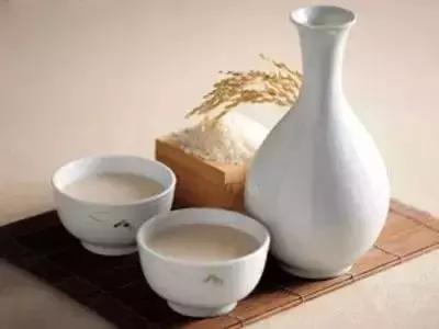 喝酒后这几种药物不能吃,喝酒后不能饮用哪七种药