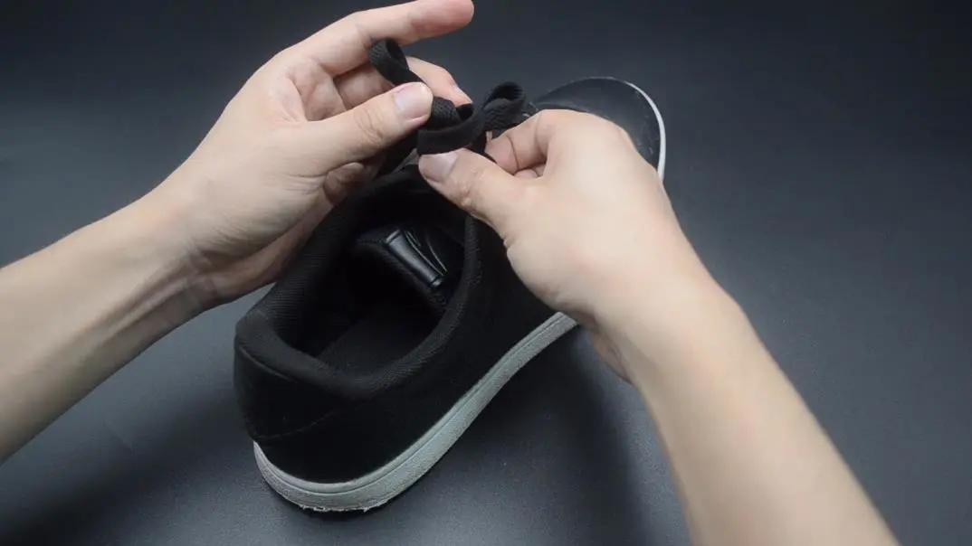 鞋带为什么总松开科学的解释来了,懒人鞋带扣系鞋带方便还不会松开