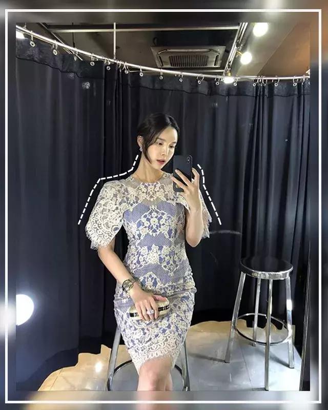 胸大穿衣服特别显胖不上镜,胸大穿衣服怎么不显大