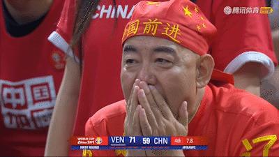 中国男篮打回后场,男篮向男足发展了吗