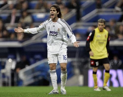 阿扎尔最失败引援,阿扎尔带伤转会