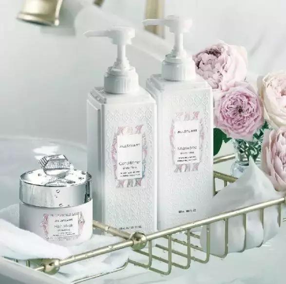 嘴痒？记得涂点999皮炎平口红，包你满意