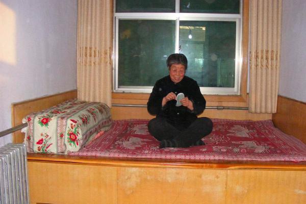 现代火炕取暖方式,北方火炕取暖全过程