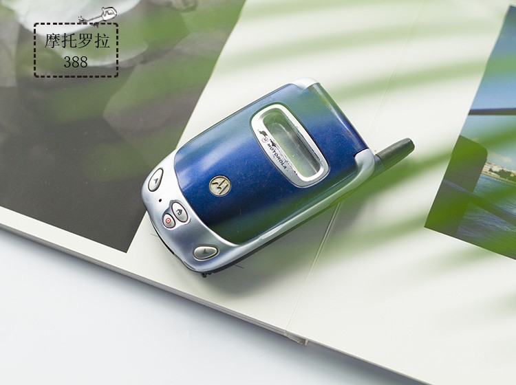 摩托罗拉razr1代2代区别,摩托罗拉razr5g