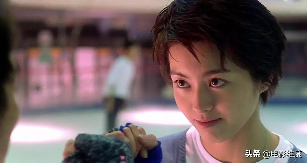 44岁梁咏琪晒和女儿照片 (梁咏琪怎样认识西班牙老公)