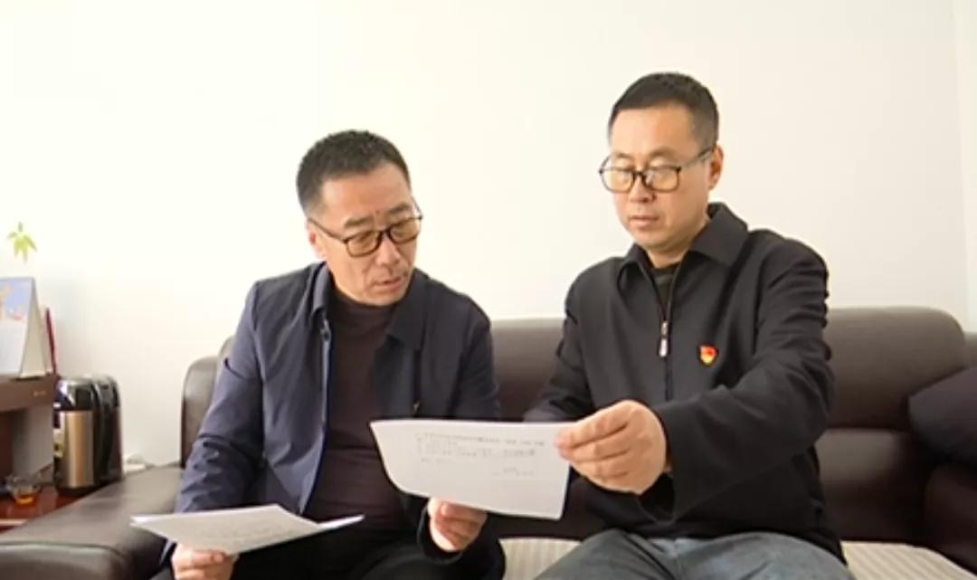 政协委员在担当中展示委员风采,政协委员履职风采