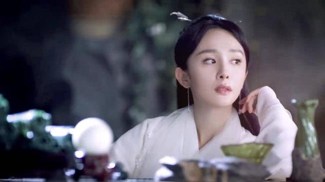 杨超越机智回应被说靠脸吃饭,杨超越有几次被黑上热搜