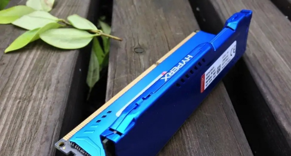 笔记本内存三星好还是金士顿好,笔记本提速是硬盘还是cpu