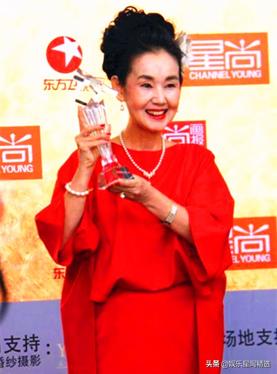 追捕女主角中野良子晚年接受采访,追捕女主角中野良子领群马救杜秋