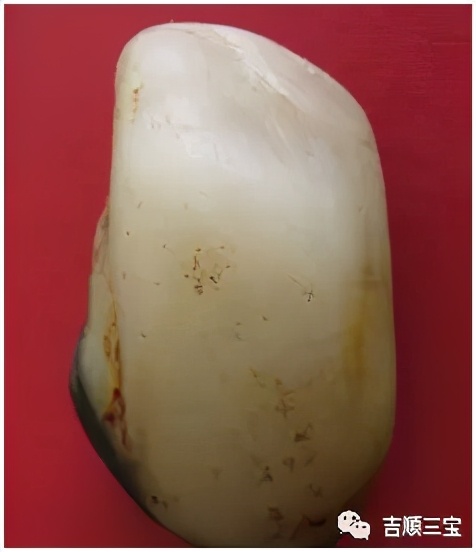 藕粉色和田玉如何辨别真假,和田玉珠子真假辨别对比图