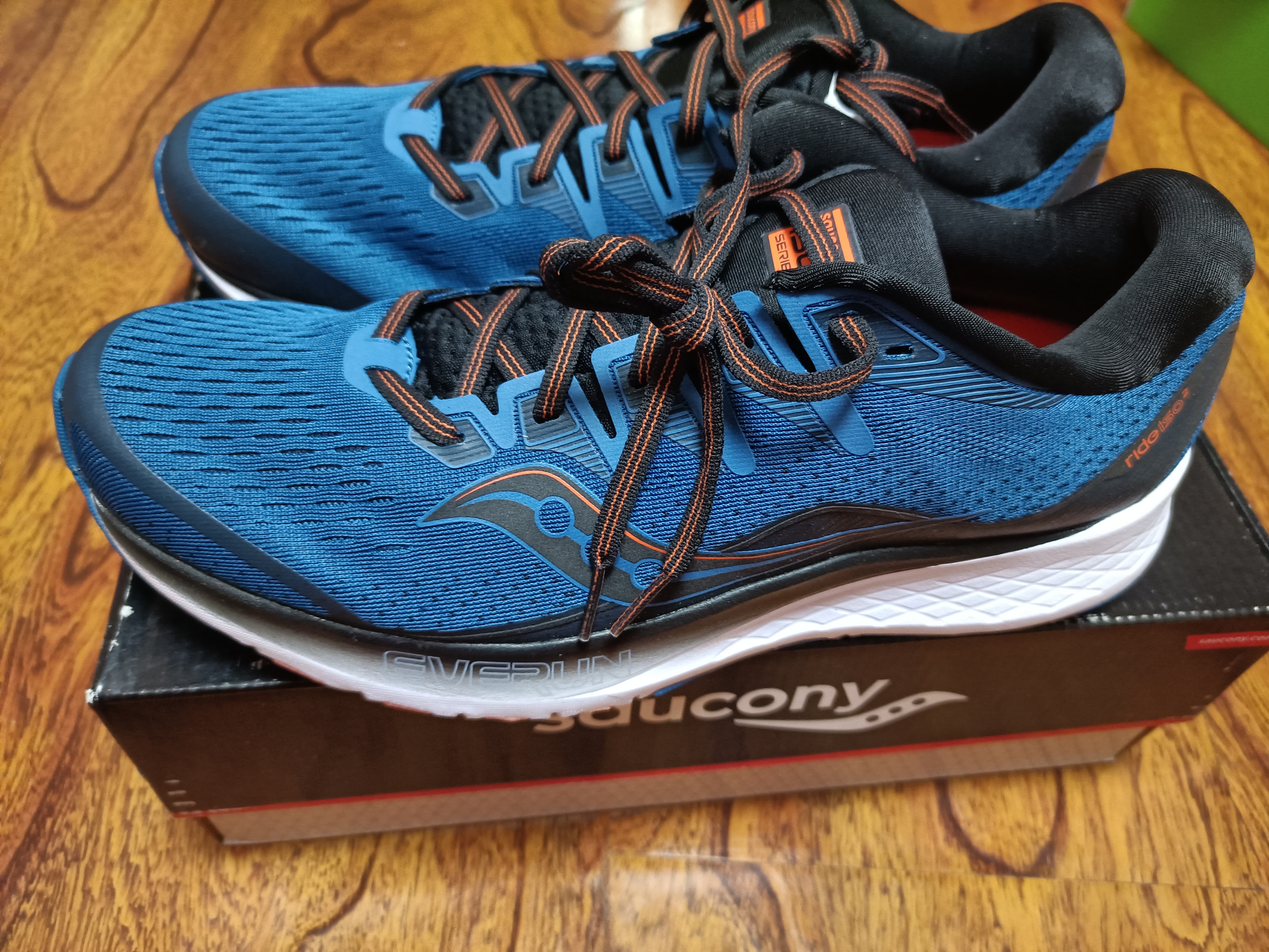 200左右入门耐操跑鞋推荐,特步跑鞋国产入门跑鞋最佳推荐