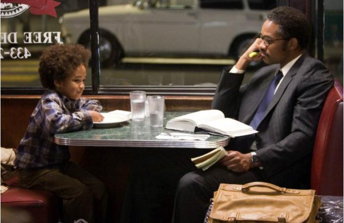 我*底卧**微商群,发现被*脑洗**的大学生,正在收割中学生