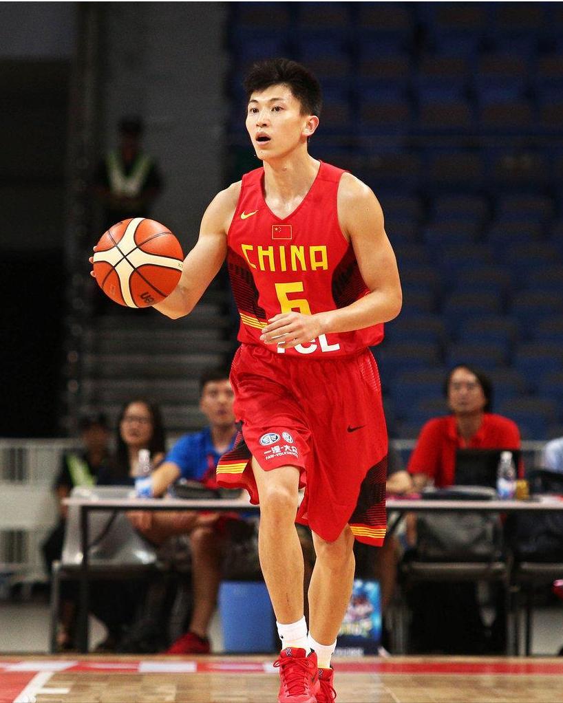 cba明星的女朋友,郭艾伦的历任女友