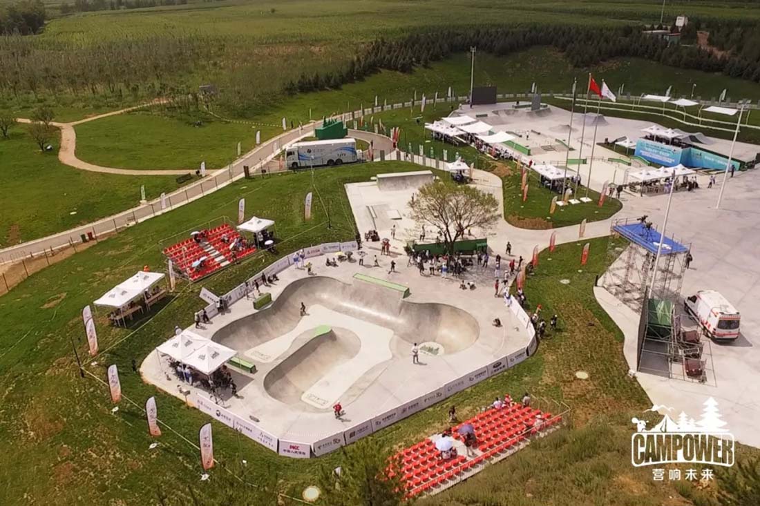 能滑滑板的公园,滑板主题公园设计