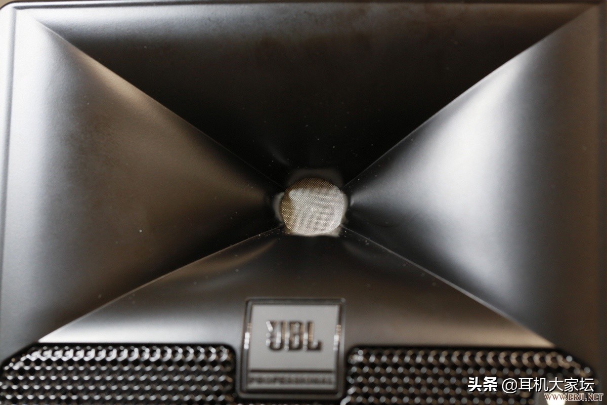 jbl705p音箱测试,监听音箱jbl705