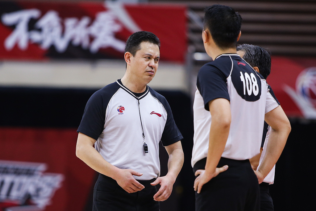 顾全被恶意犯规,顾全骂裁判追罚没有