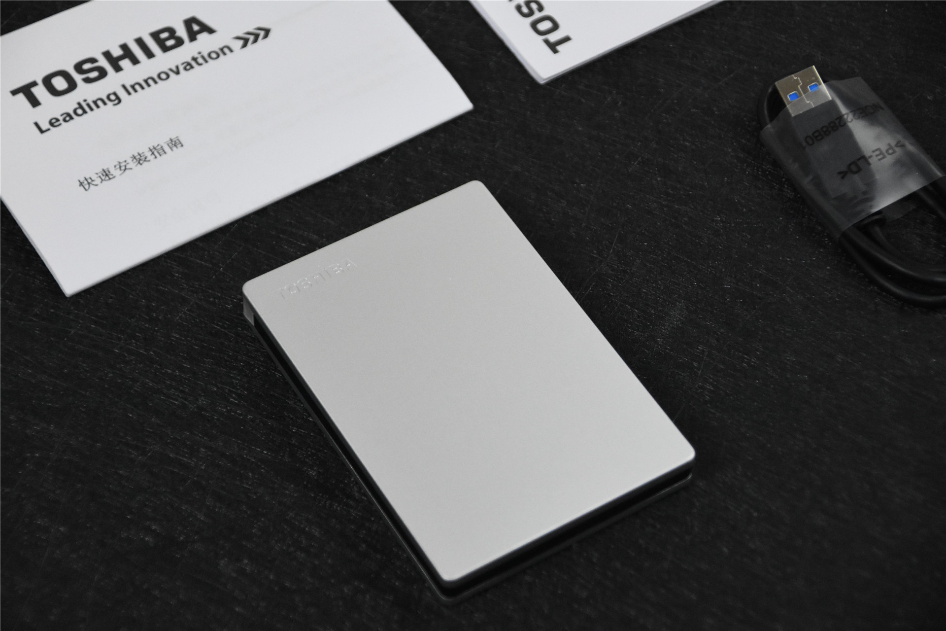 东芝移动硬盘slim2t,东芝移动硬盘slim
