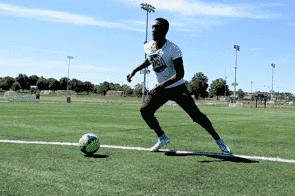 两次变向超炫过人技巧,5个初学者必会的实战过人技巧