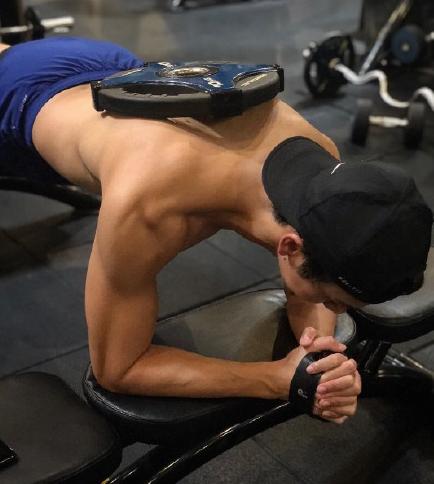 霸道总裁本尊?出演泰国狗血剧的这位男神我太可了