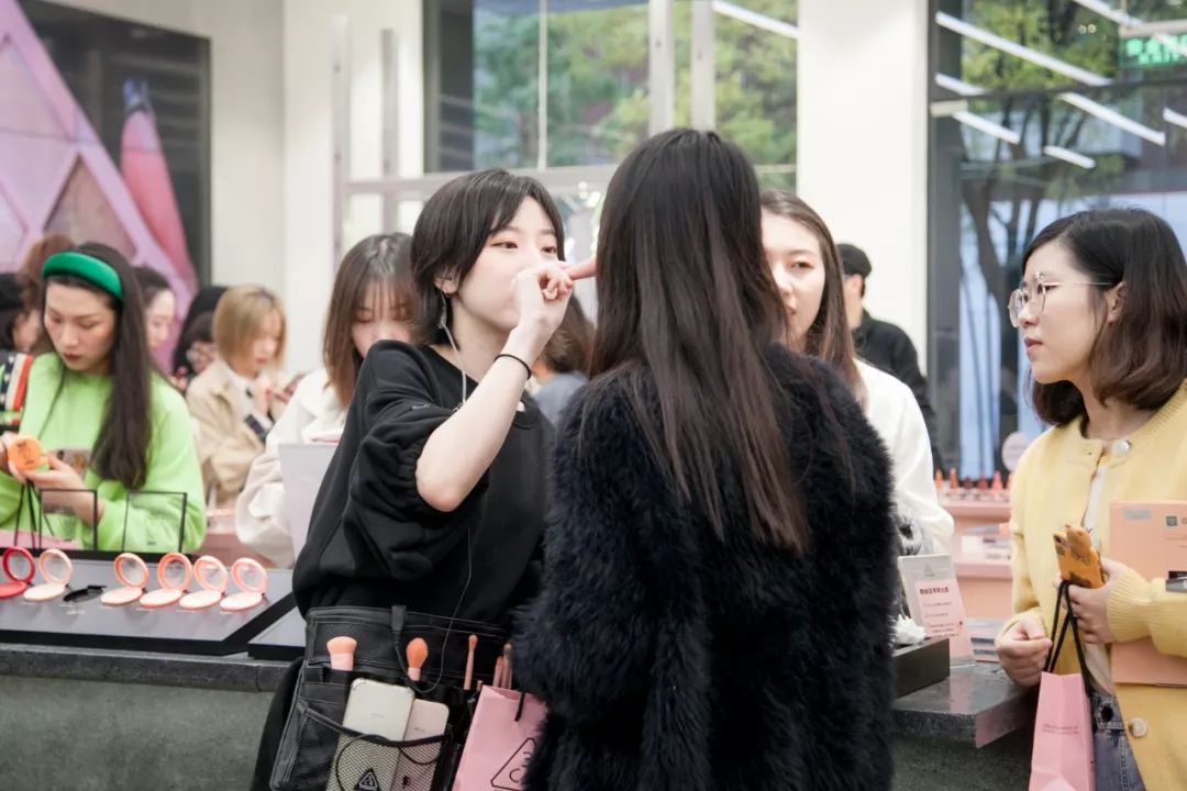 3ce旗舰店官方正品直播,3ce官方旗舰店是不是真的