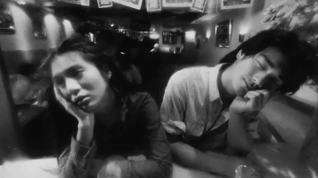 如何成为夜店驻唱歌手,在酒吧如何和女生快速建立关系