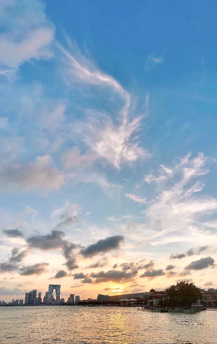 如何拍出漂亮的云朵视频,如何拍出好看的云朵视频