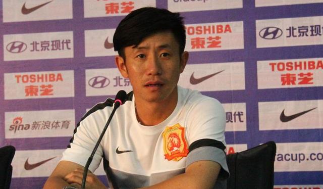 国足优秀教练郑斌,通过节目发表自己的看法,野心真不小