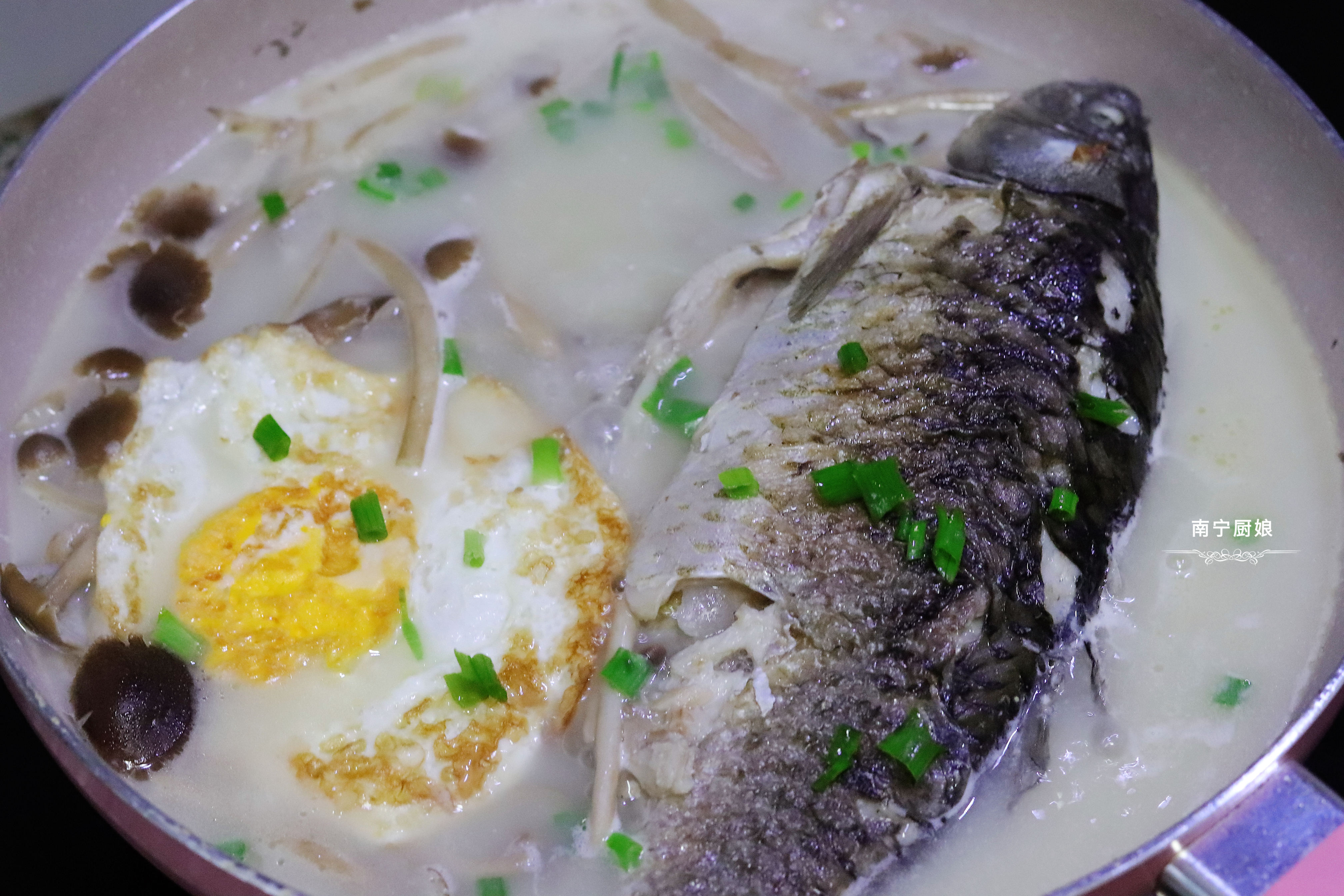 煎鱼不粘锅教你正确煎鱼方法,教你一招煎出的鱼不破皮不粘锅