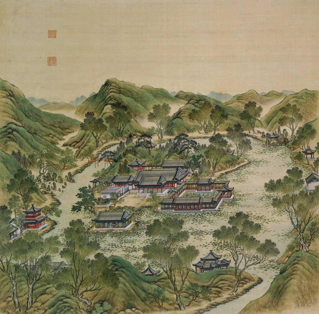 余晖映照出娇艳的晚霞,余晖映衬下美景