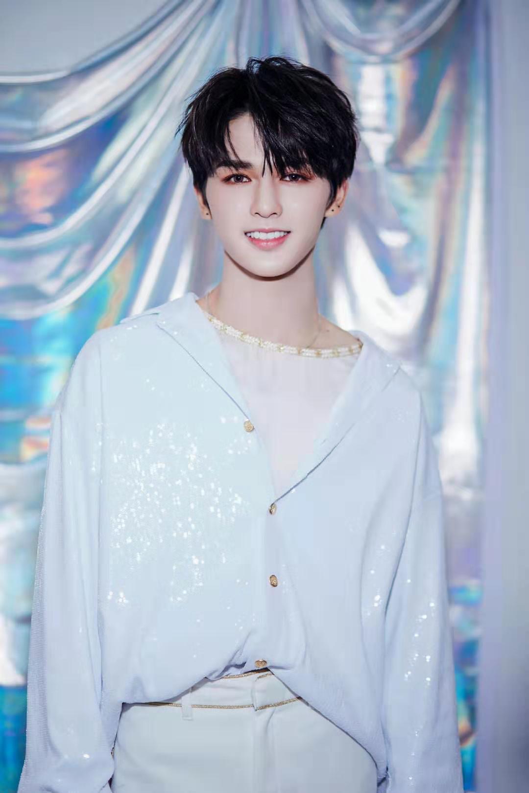 乐华七子next签约时长,乐华七子next见面会南京全程