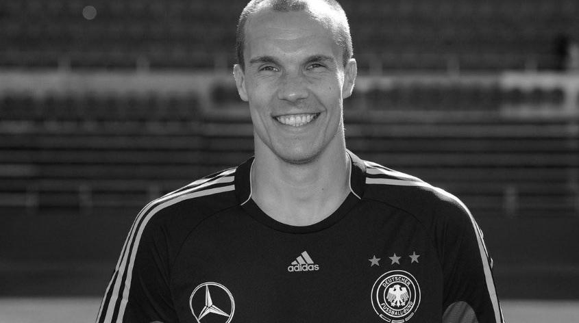 世界足坛十大猝死事件,世界足坛十大感人事件