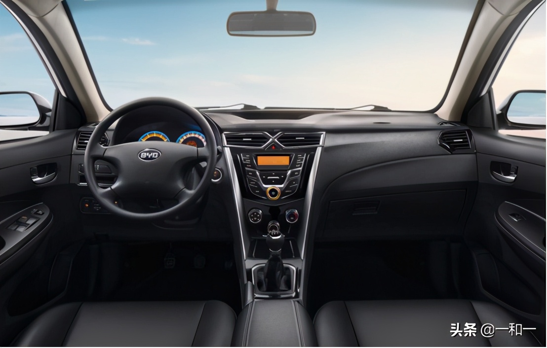 宏光mini4万左右的车,宏光mini最便宜的车型多少钱