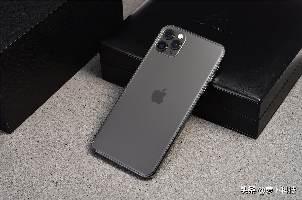 iphone11promax爆改13750毫安,苹果4s爆改苹果11