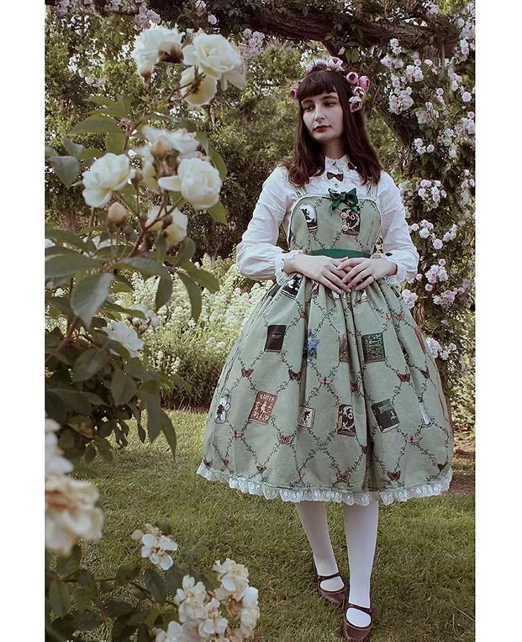 洛丽塔复古宫廷风轻洋装,紫红色洛丽塔洋装