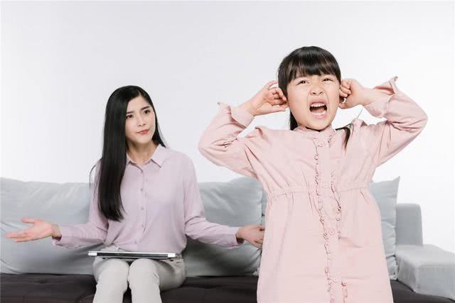 造成孩子轻易就以死相逼，是太压迫还是太纵容？家长要清楚这几点