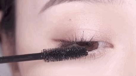 吴宣仪笑眼弯弯,吴宣仪笑眼wink